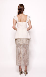 Look 11