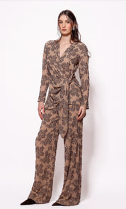Look 10